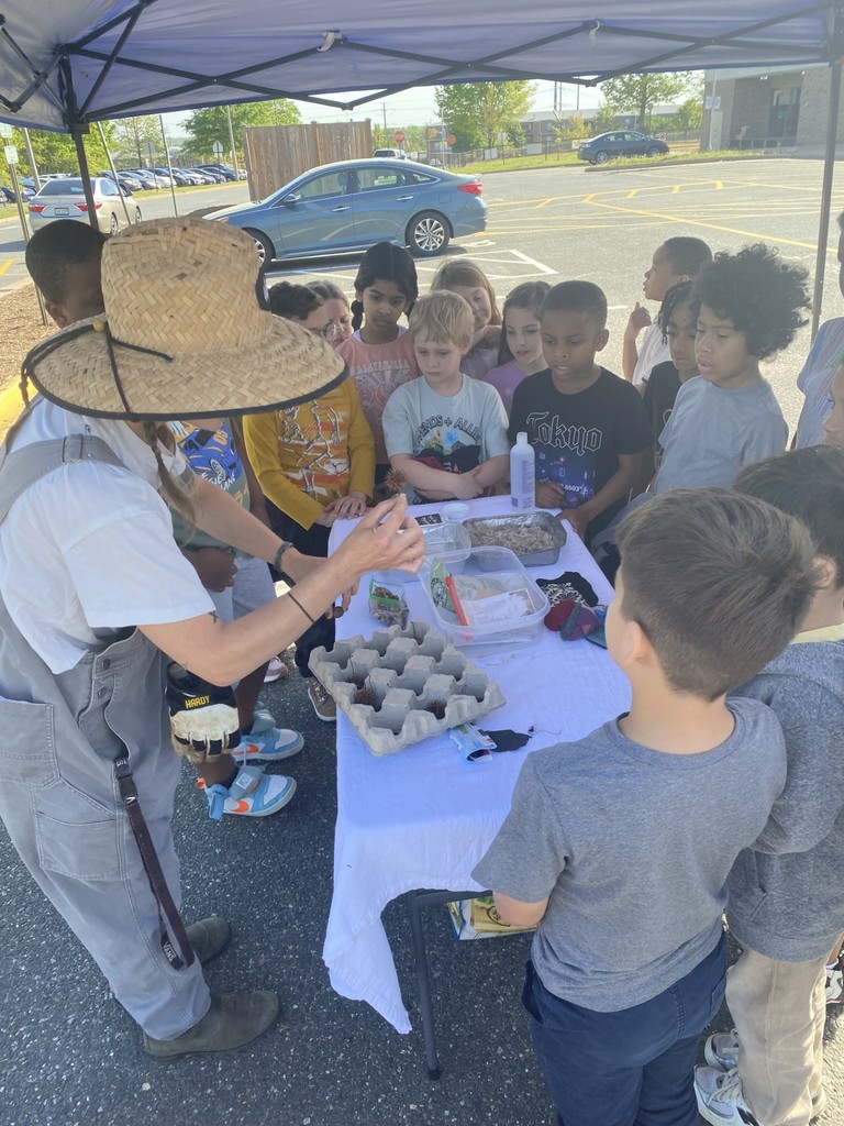Today our students celebrated the earth by learning all about recycling, compost and litter pick-up. It was a beautiful to celebrate Mother Earth. Make Earth Day Every Day!!