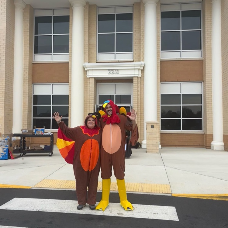 #ThanksgivingFoodDrive25