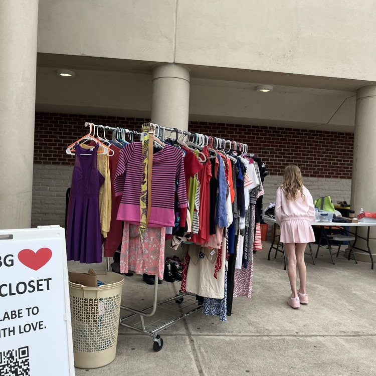 Yesterday was our third annual Mental Health, Safety, and Wellness Fair! One of our taskforce members, Sophie Sweet, took photos to show all the things the fair had to offer!