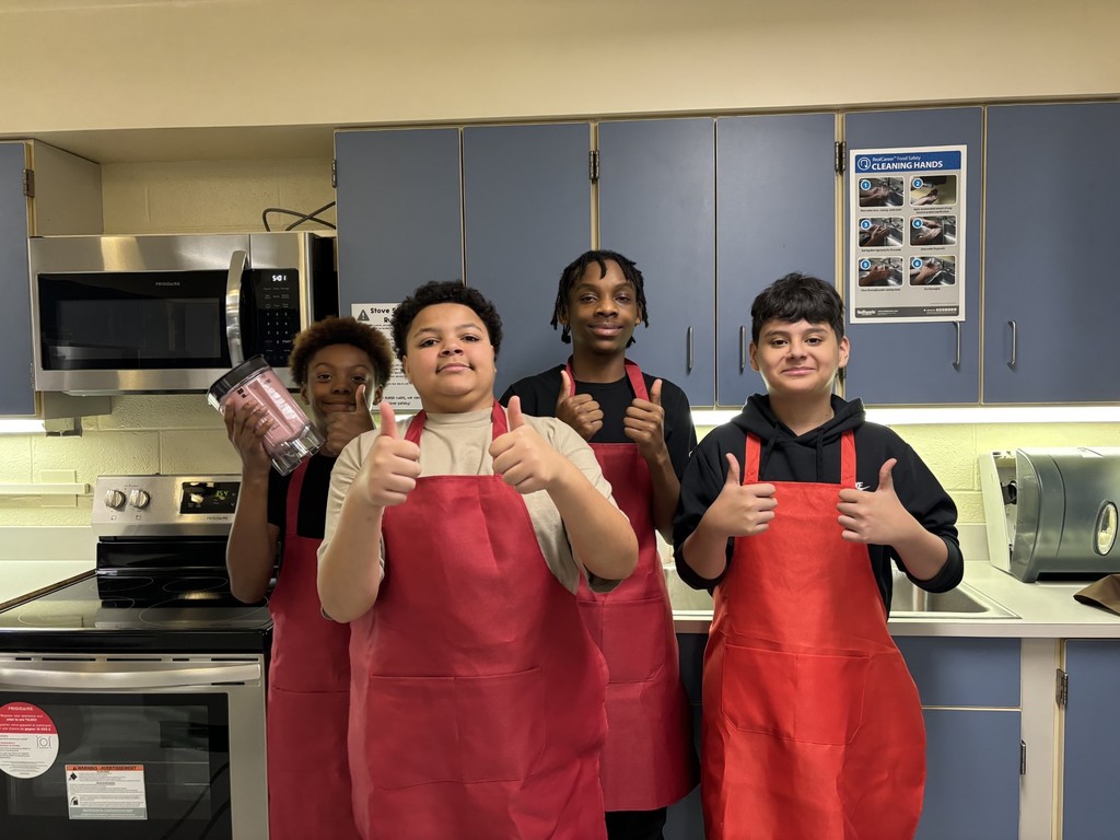 Ms. Bank's Exploring Family and Consumer Sciences students know how to turn a chilly day into a fruity escapade! Students were blending different types of berries and ingredients to make tasty smoothies.