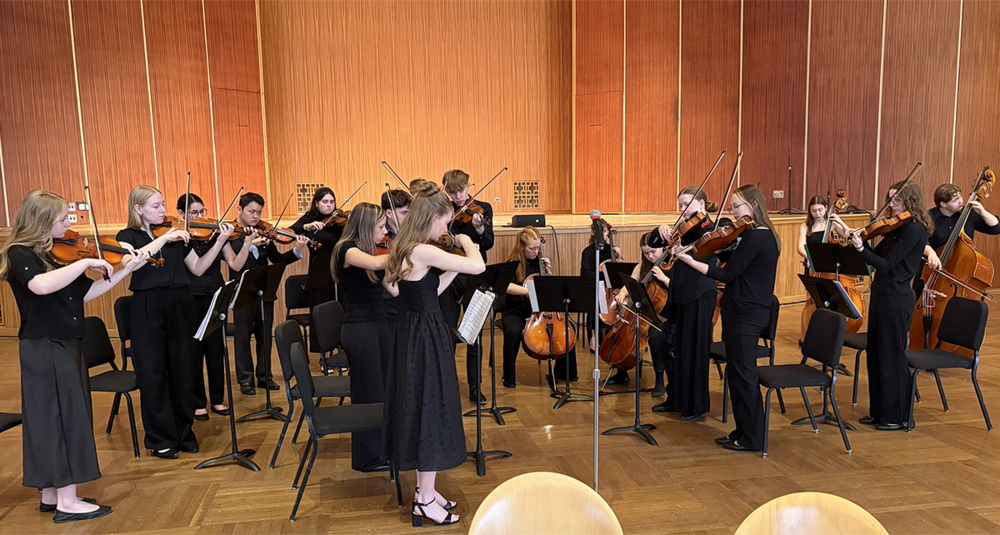 The High School Orchestra's  Kleinhan's performance.
