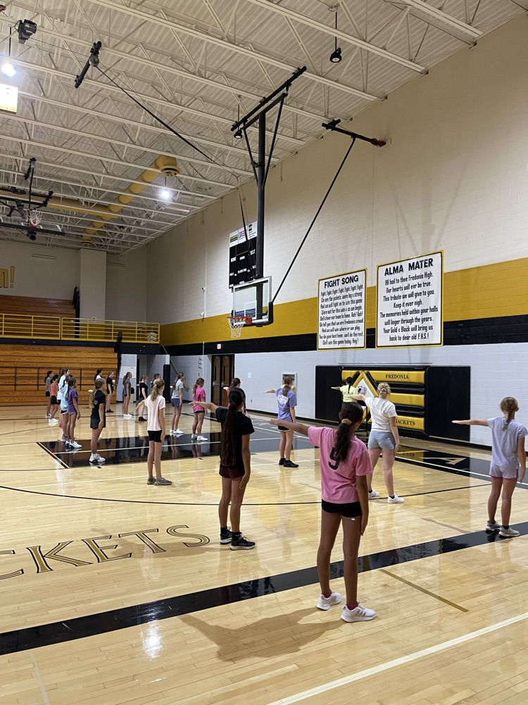 High school and Junior High Spirit Squads have been practicing together all week.