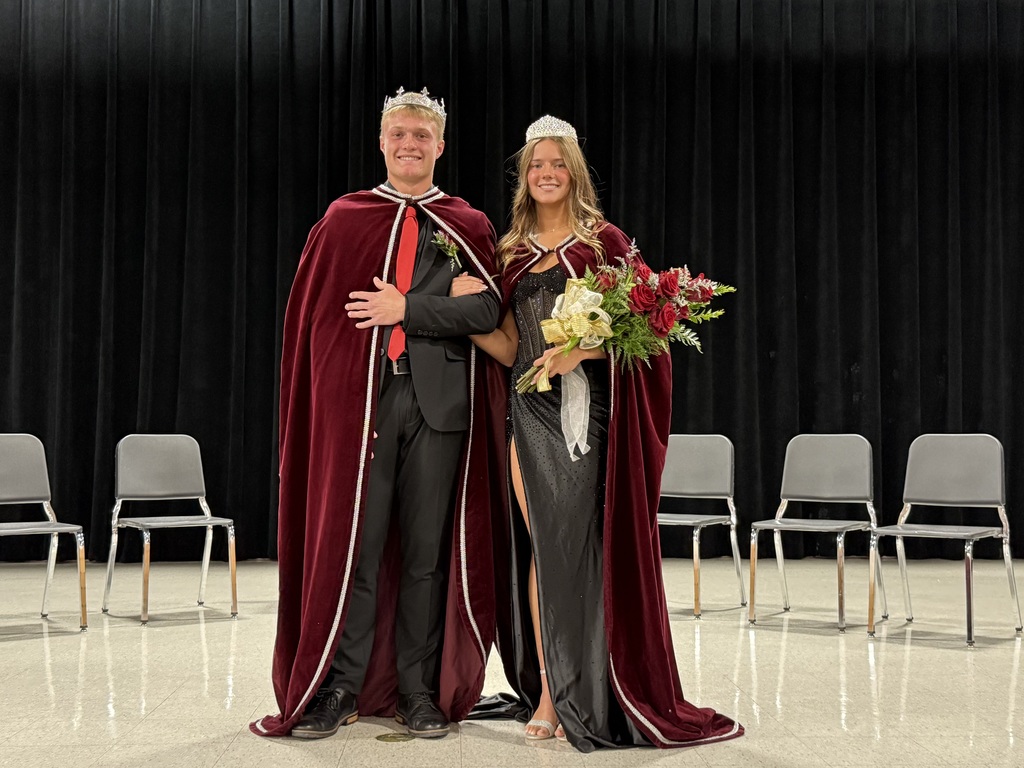 Homecoming King Luke Peters and Queen Vaida Ammann