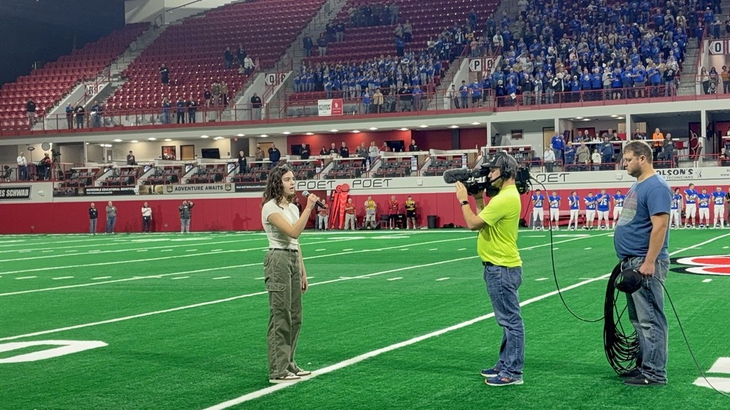 Jocelyn Lee National Anthem