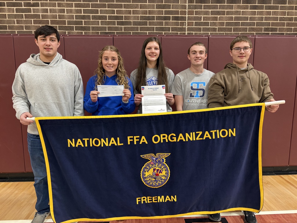 FFA receiving Pipestone donation
