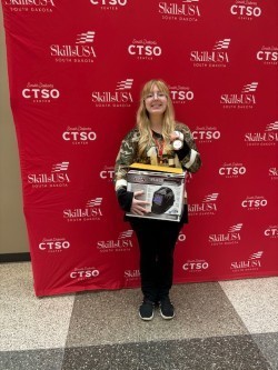 Brooklyn Robinson 3rd place in Weld Sculpture