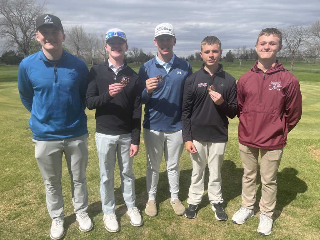 These boys headed west Friday 18 holes in Gregory. The team or Gideon Rembold, Thor Aanenson, Tannen Auch,  Pete Rembold, and Trey Maske placed 3rd overall. Individual medalist were Tannen 5th, Thor 11th, and Gideon 20th. Nice work boys!