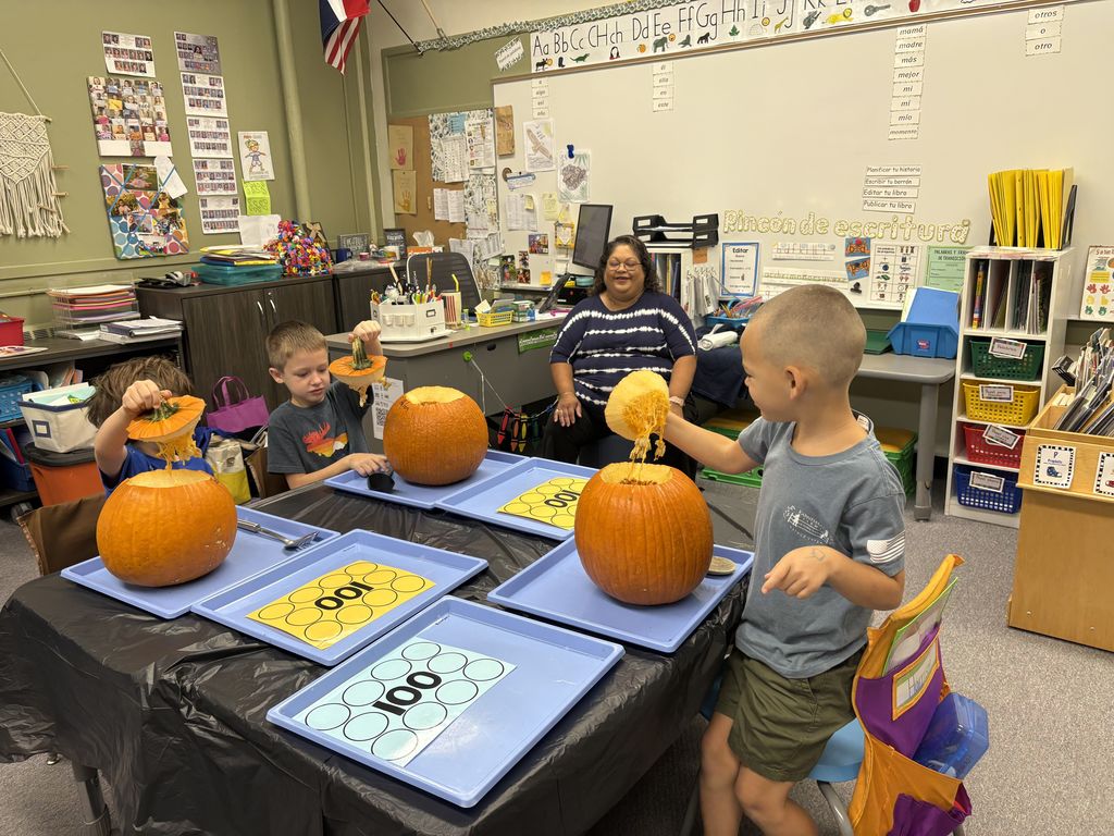 1SI carving pumpkins