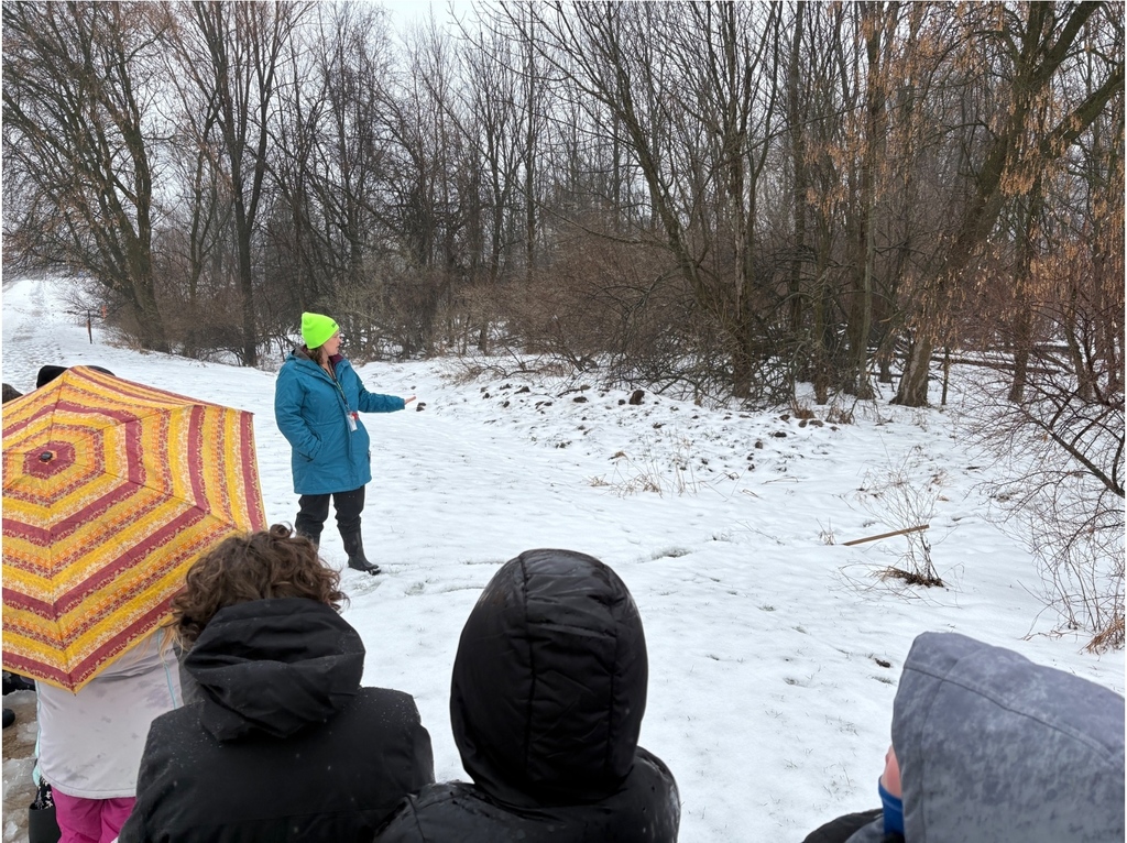 7E8D9750-9D41-4B1B-A1ED-295198731EB3