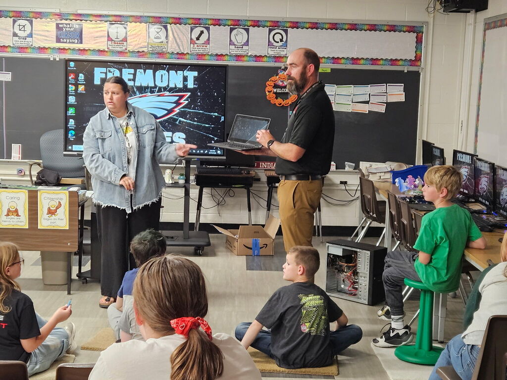 Mr Frederick speaking to computer science class