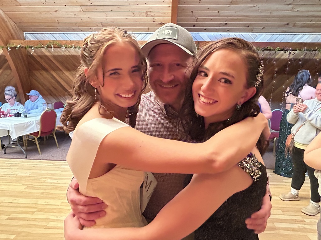 Ethan, Olivia, Aspen