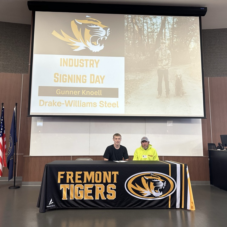 Gunner Knoell signing