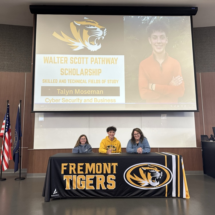 Talyn Moseman signing
