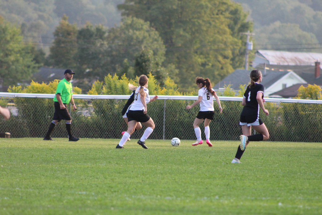 VGirlsSoccer10