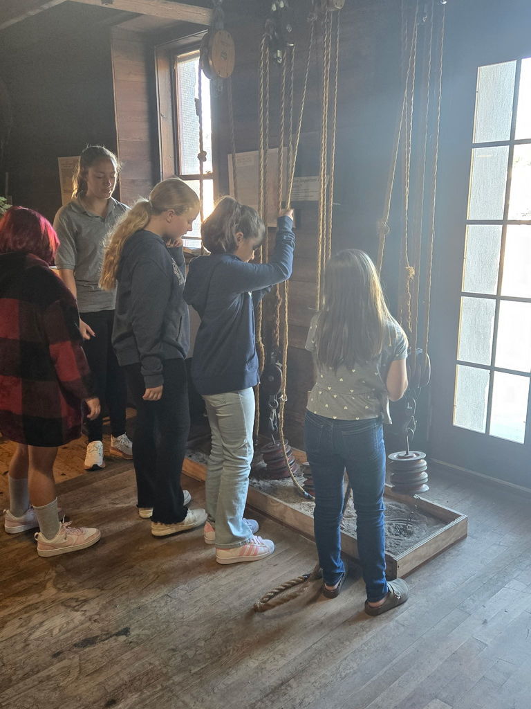 Learning how pulleys work