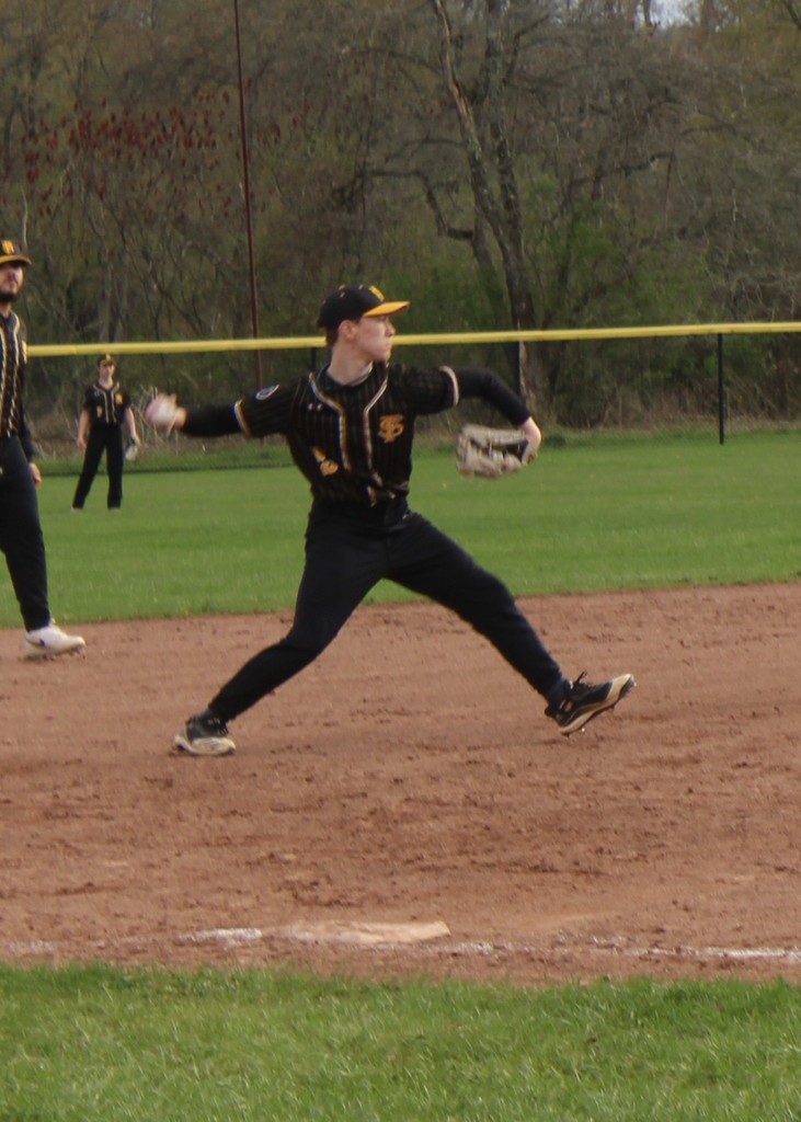 Throwing baseball