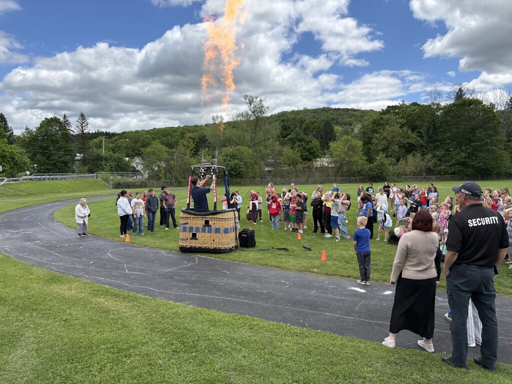 Hot air balloon fire display 