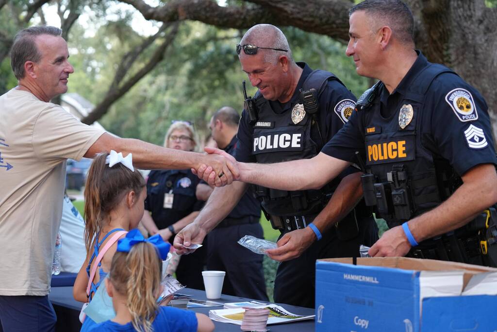 police and children\