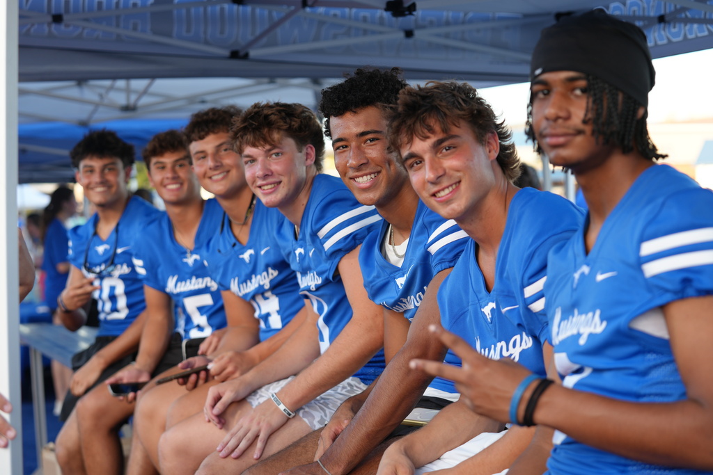 meet the mustangs 