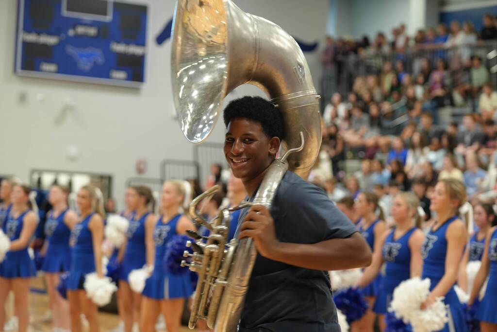 tuba player