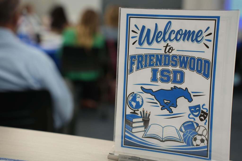welcome to FISD sign