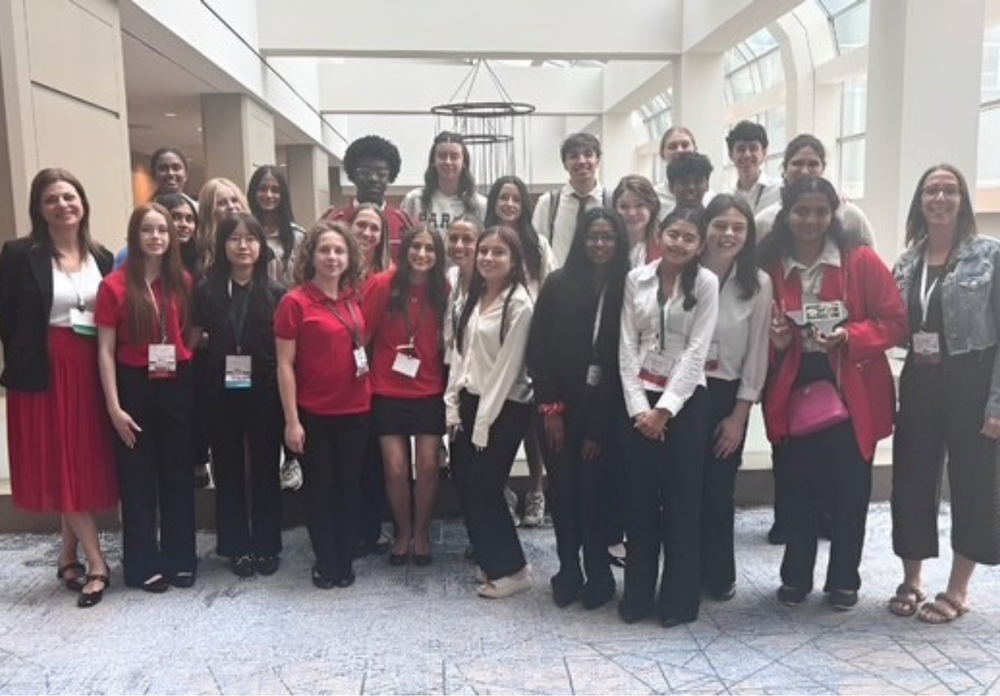 Group of students and advisors