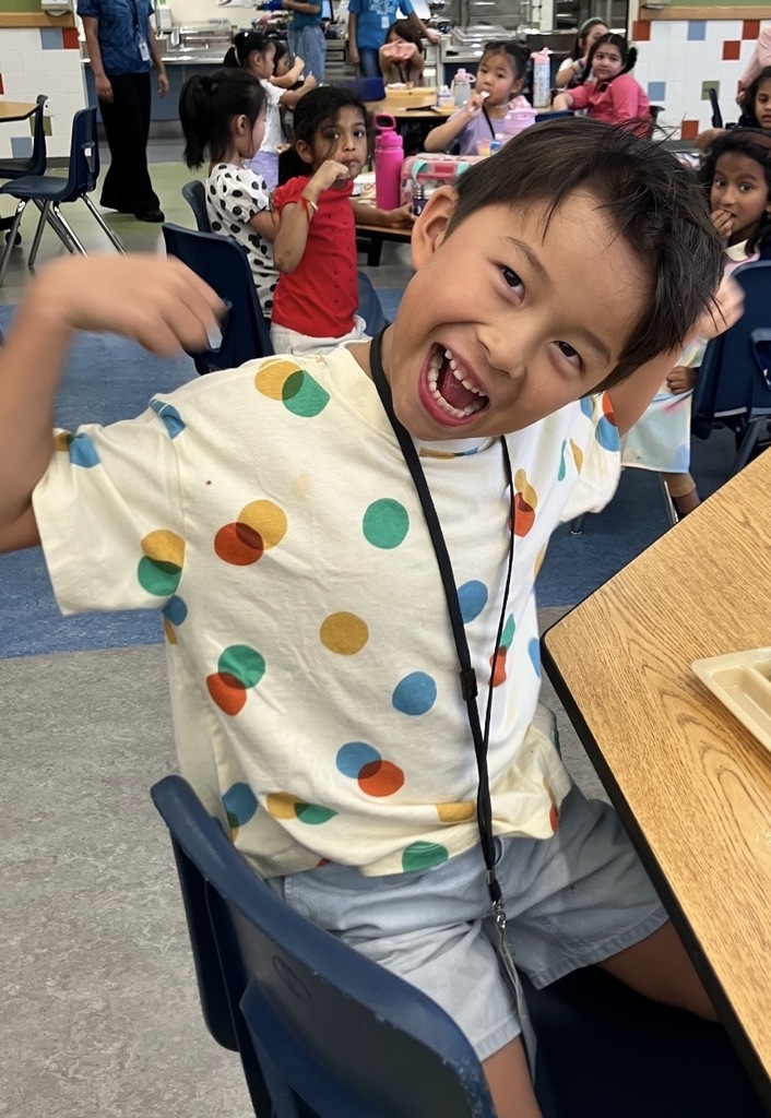dot shirt