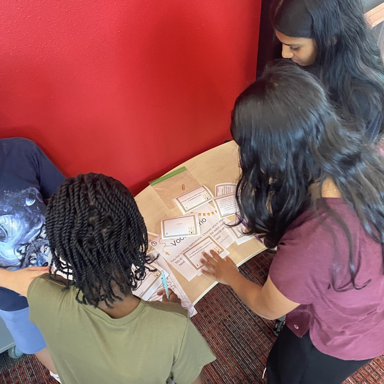 7th grade came to the library to learn all about the Spanish missions in Texas. 