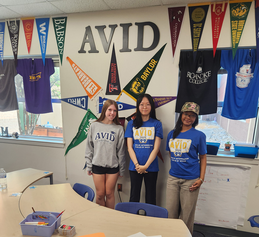 Frisco High AVID students