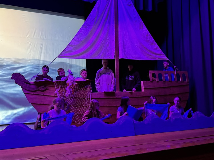 The sailors on the ocean