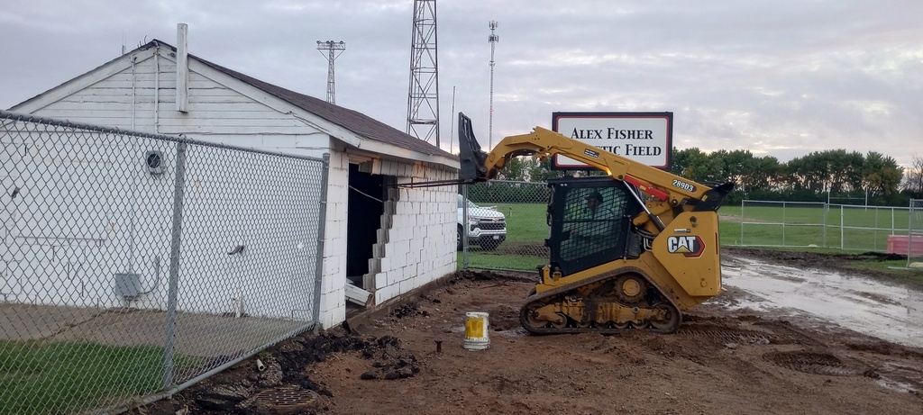 Removal of the old Concession / Summer Recreation building at Fulda High School.  Beeck's Gravel and Excavating did a great job.