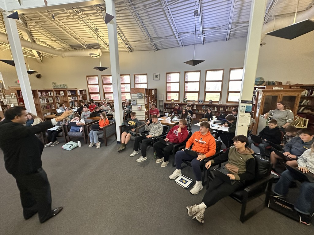 Cuba Middle/High School hosted Western Illinois University professor Dr. Tahir Khan and WIU Cybersecurity Club president Tim Laryea for an exciting Cybersecurity Workshop.