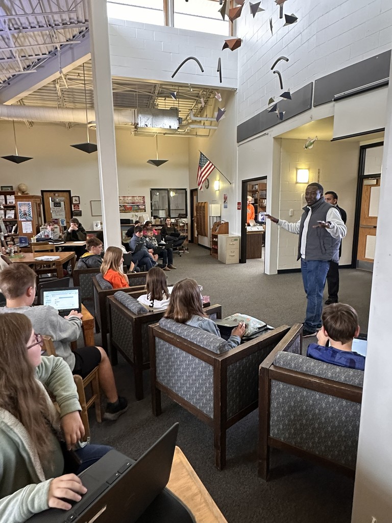 Cuba Middle/High School hosted Western Illinois University professor Dr. Tahir Khan and WIU Cybersecurity Club president Tim Laryea for an exciting Cybersecurity Workshop.
