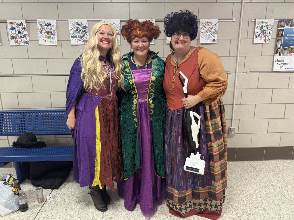 The Sanderson Sisters!