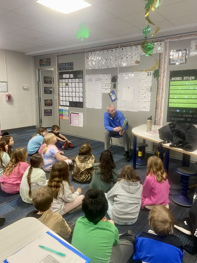 Students listen about Michael Jordan