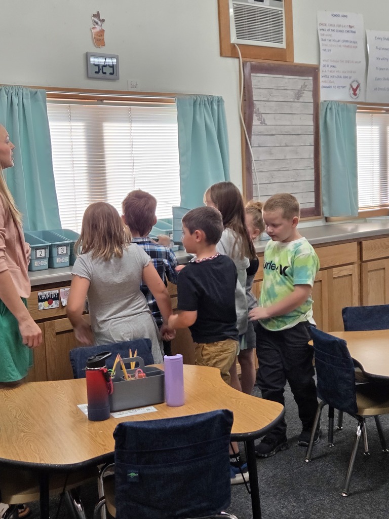 Students learning about book boxes