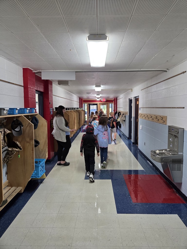 Students learning hallway expectations