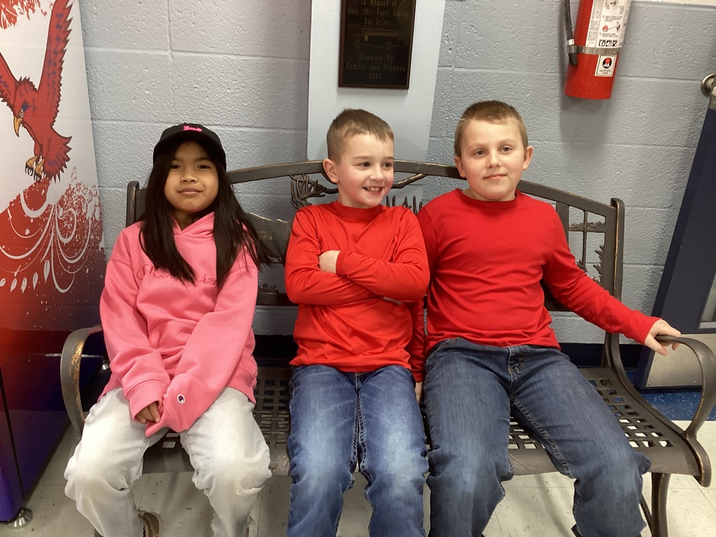Students in Red and Pink for Valentine's Dress Up Days