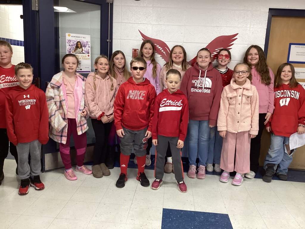 Students in Red and Pink for Valentine's Dress Up Days
