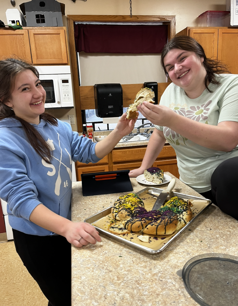 Students with their completed King Cake!