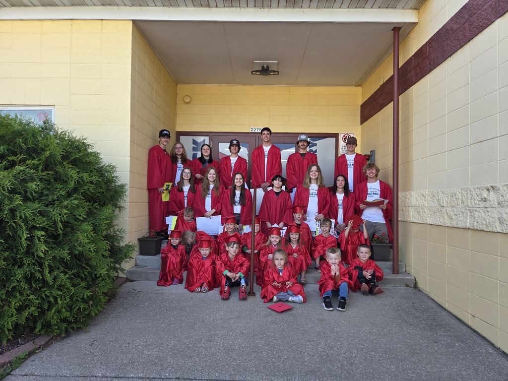 4K students with the Ettrick graduating seniors