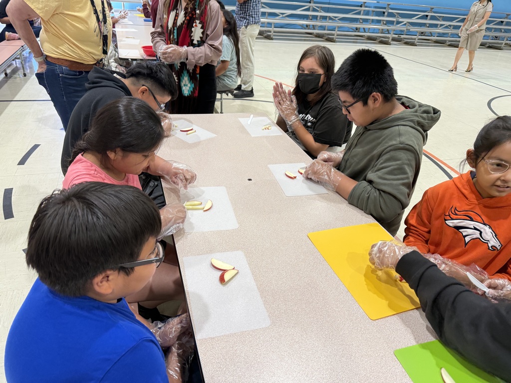 3rd and 6th graders work together in the ICAN program.