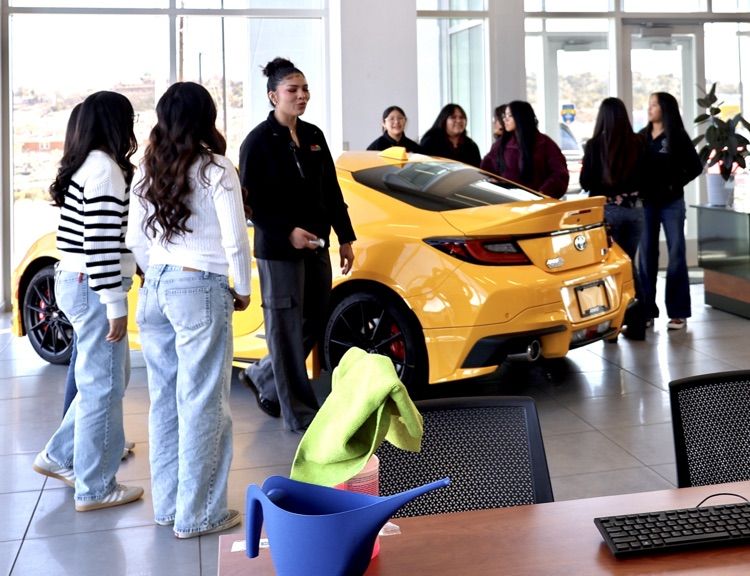 Ramah 10th Graders visiting car dealership in Gallup.