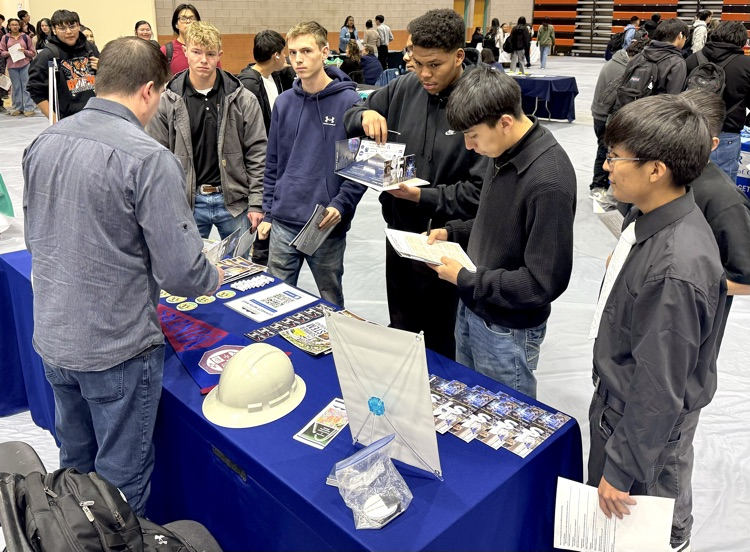 Juniors at the College Fair