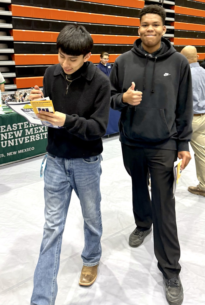 Juniors at the College Fair.