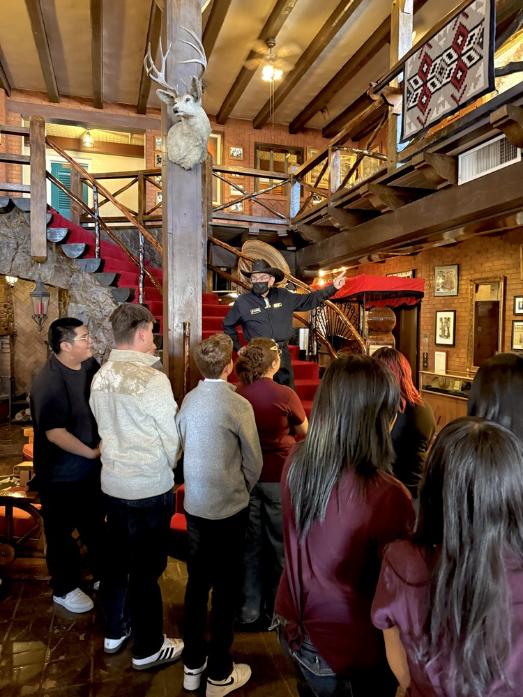 visit to the El Rancho Hotel