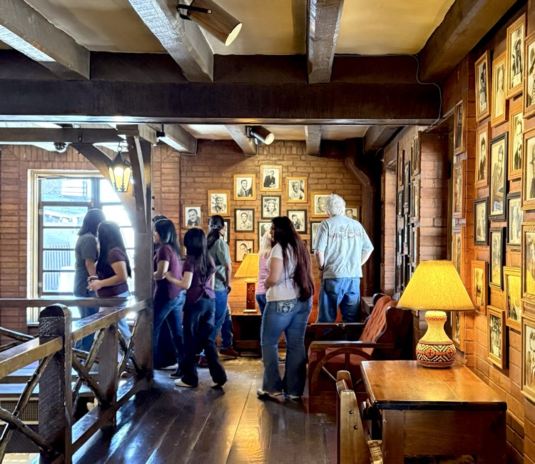 visit to the El Rancho Hotel