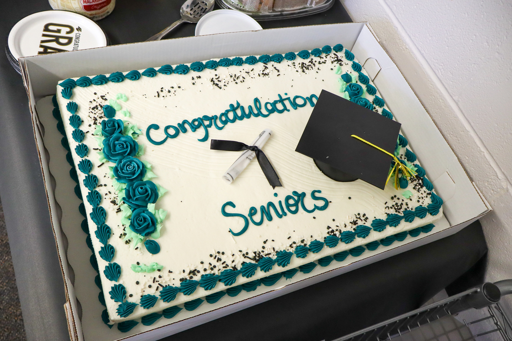 Congratulations Seniors cake for Family night