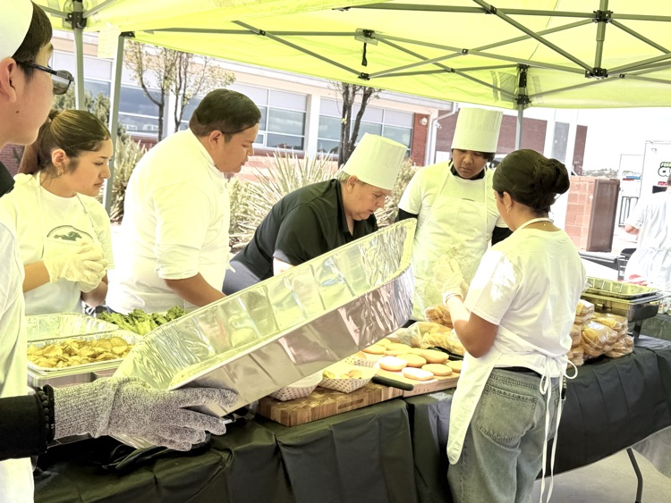 students participating in the GMCS food truck challenge