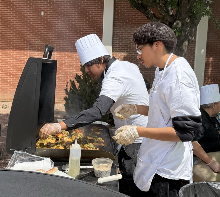 students participating in the GMCS food truck challenge